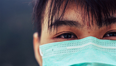 當新冠肺炎使人的接觸變成致命威脅，名為「孤獨」的流行病正在加速蔓延