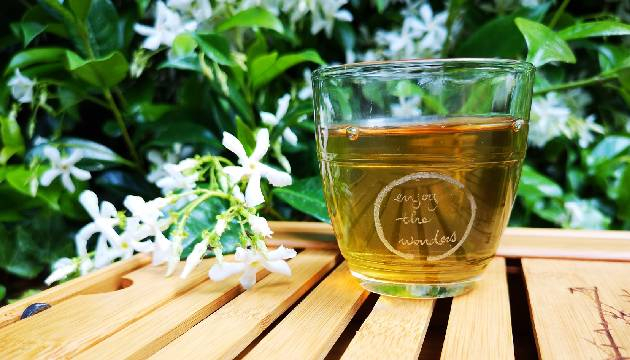 DIY一杯香草茶，輕鬆安度更年期