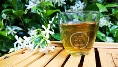 DIY一杯香草茶，輕鬆安度更年期