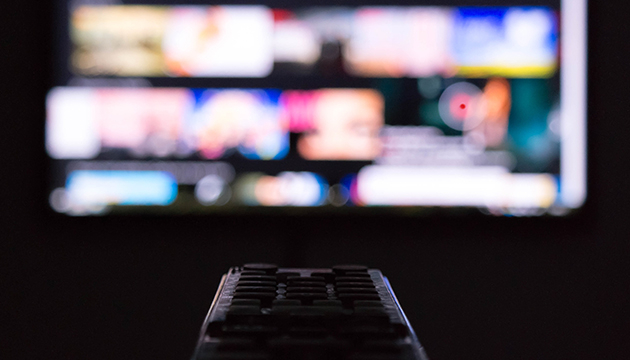 當資源遇上顧客：誰優先？百視達與Netflix的選擇