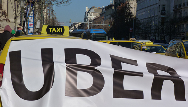 挑戰法律正向迎擊 逼出量身打造的Uber專法