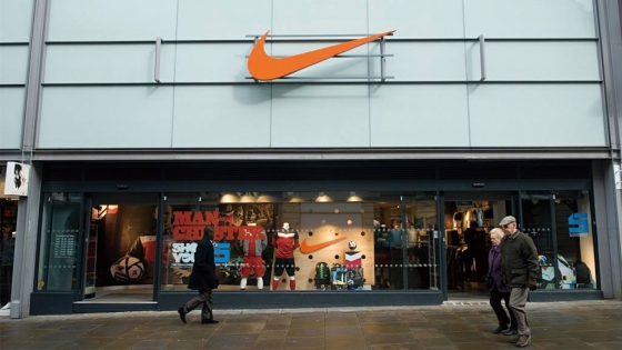 打造一個不只有高性能球鞋的運動帝國－NIKE