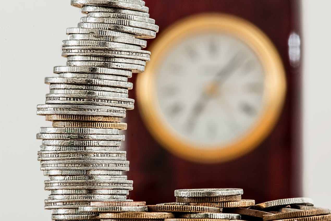 別再追高息股！金融專家教你「自產股息」，打造專屬退休現金流