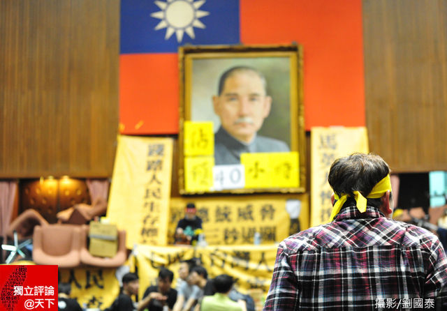 「反黑箱服貿，佔領立院議場行動」現場直擊