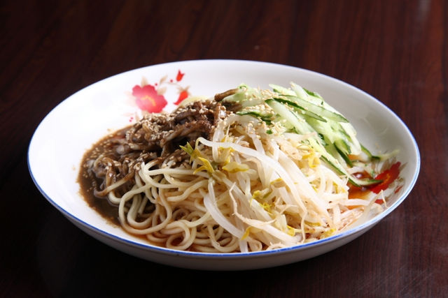 蘭亭花謝面容改──失憶涼麵