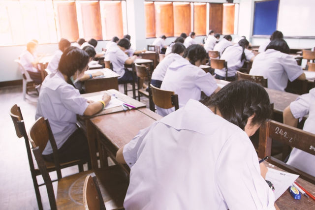 【投書】你的情緒發洩，已經傷害了老師的心