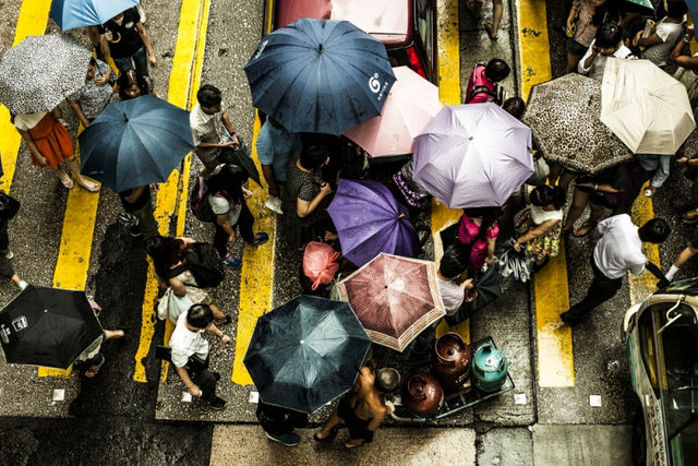 20年前，一場雨的預言──一個澳門人寫給香港的情書