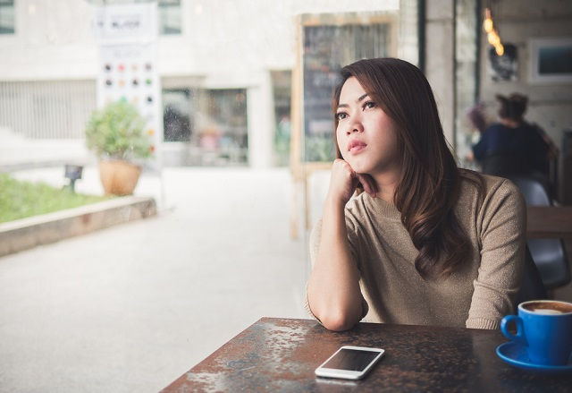 【哲學諮商室】想幫助愛抱怨的朋友？10個方法教你如何當一面好鏡子