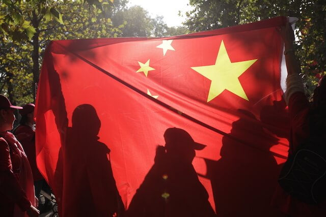 海峽兩岸的「北風與太陽」：埋葬嘴砲藍綠，別讓你的意識形態被綁架！