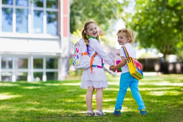 當台灣孩子的安親班，遇上英國孩子的「課後俱樂部」……