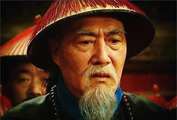 退休前犯的兩個錯，差點毀了半生努力！從歷史故事看高階經理人需要的「退場機制」