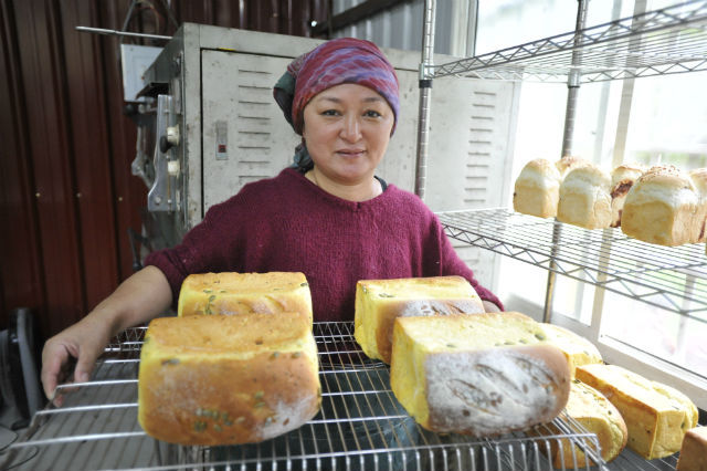深山裡的麵包店：走過風災，她們如何重返高屏溪？