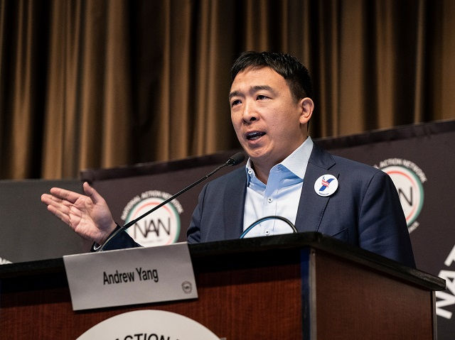 第一個站上美國總統初選辯論舞台的「台裔美國人」