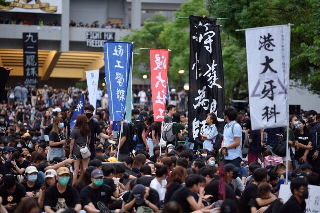 「97後」的不滿：香港國民教育為何失敗？