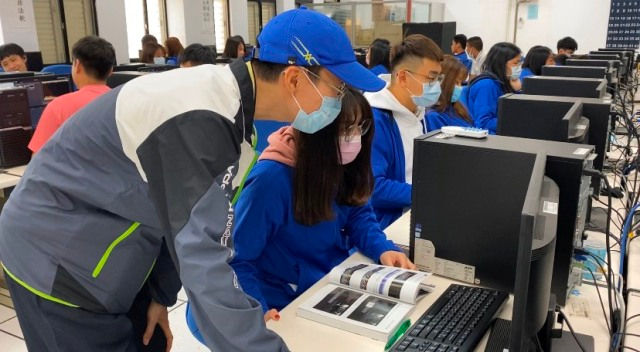 剪片、手機遊戲全都自己來！臺東高商多元選修，提供更多學以致用的空間