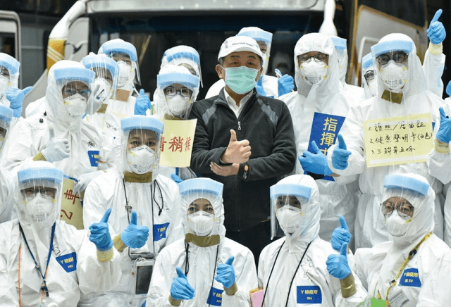 為什麼大家愛看陳時中？非關「造神」，而是看見自己「可以成為更好的人」