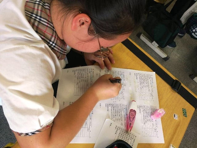 看懂世界這本大書：國文課本也有媒體素養？