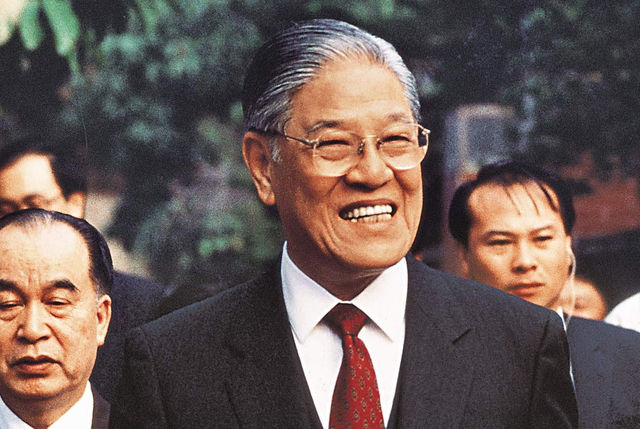 選舉、修憲、金權：李登輝與台灣的90年代