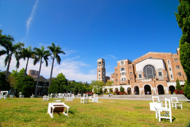 自殺烏雲下，如何幫助大學生看見陽光燦爛的自己？