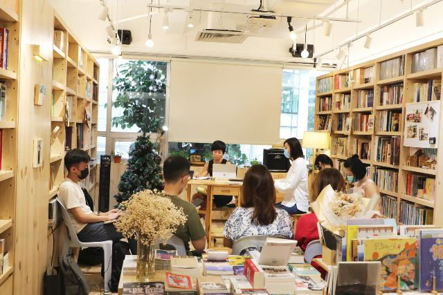 新加坡華人讀什麼書？談新加坡的華語文學與文藝發展