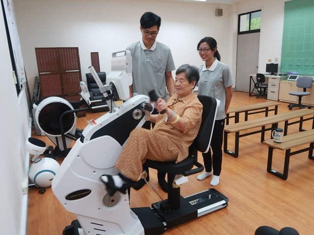 跨領域的長照人才，為銀髮產業注入新血