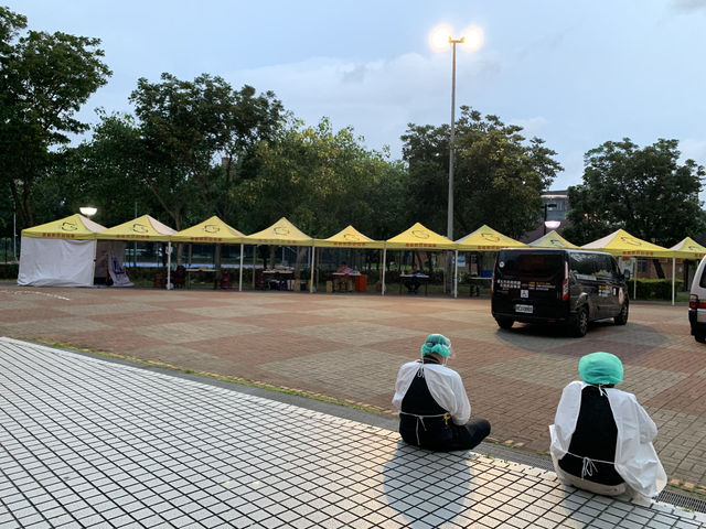 新北「抗疫微光」接送紀錄：病毒將家人推出門外，運將把善良帶了回來
