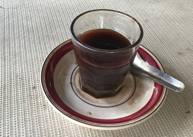 在地人的咖啡、椰子和橡膠