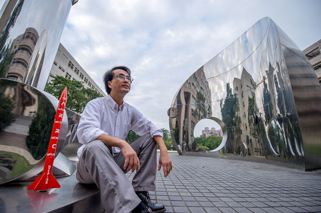 仰望火箭升空的魔術師：台灣的火箭阿伯吳宗信