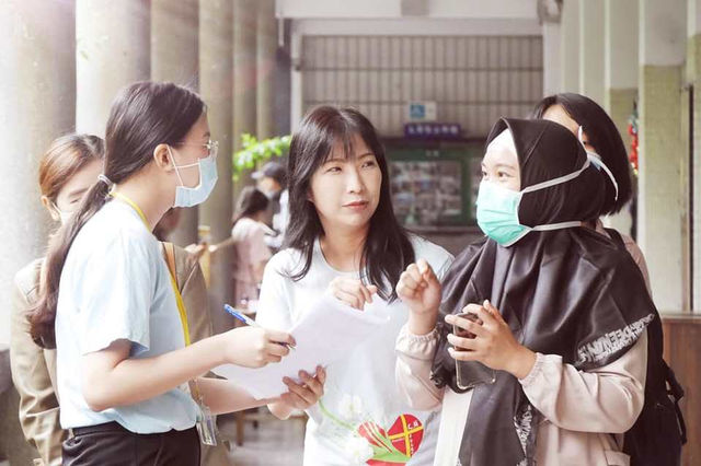 是宿舍還是「監獄」：移工在台沒名字、沒空間，台灣要怎麼留住他？
