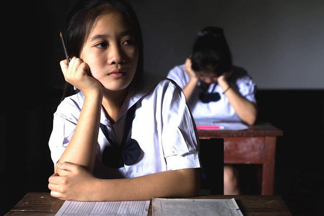 學測考不好，都怪108課綱？探索歷程與考試成績背後的矛盾焦慮