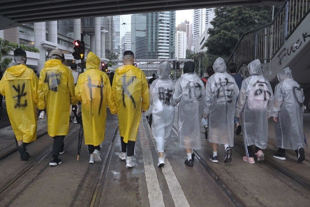 《時代革命》與烏克蘭戰爭：在失序裡堅守的勇氣