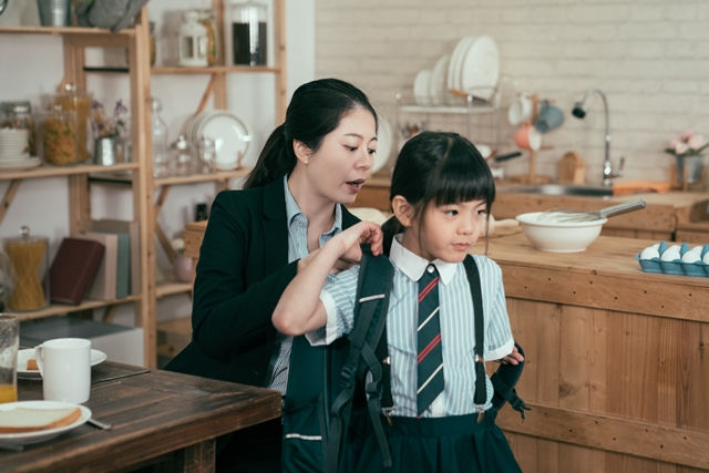 《菁英媽媽想上班》：兼顧家庭和事業容易嗎？高成就女性的階級特權矛盾