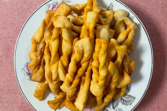 炸一份金黃的Khapse，過一個藏曆新年