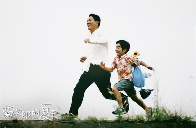 淺草散步，總有北野武的形象尾隨