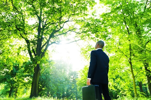 從線性供應鏈到循環服務網，打造資通訊產業的「韌性藍圖」