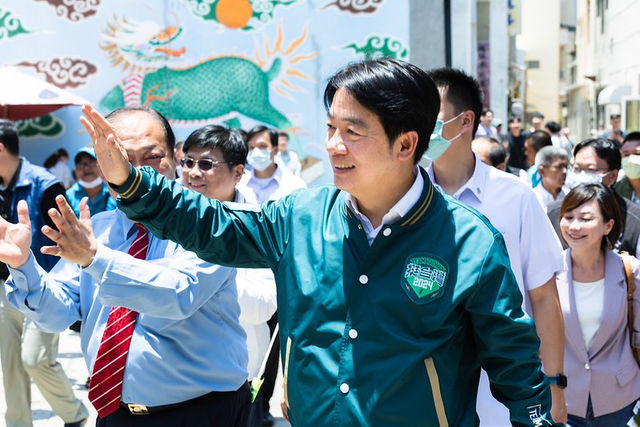 風雨飄搖的台灣，沒有「選誰都一樣」的條件
