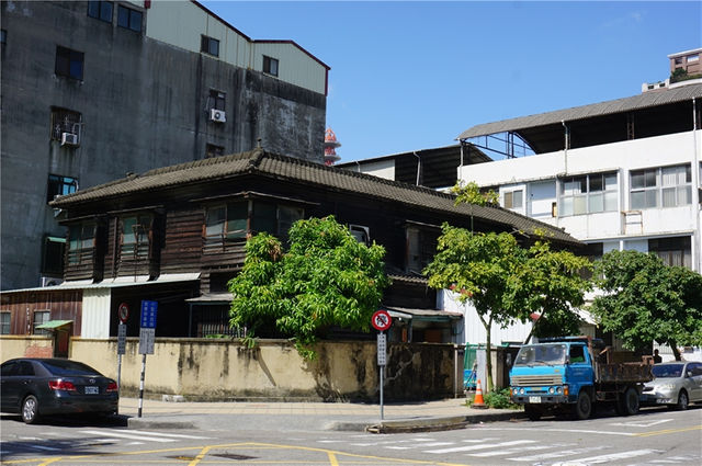 美味與關係的旅程：讀楊双子《四維街一號》