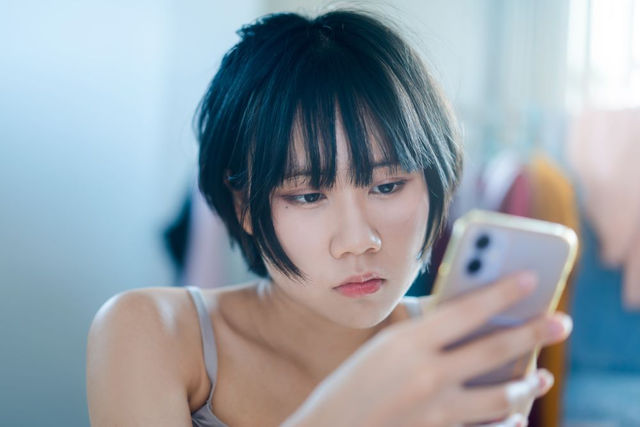 中國新二代在複雜關係中 探尋自我認同的歷程