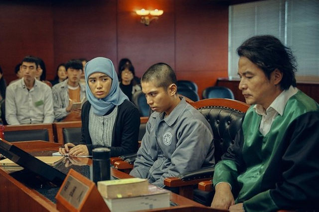 我當司法通譯的日子：外籍移工的顛沛人生與偵訊室裡的脆弱時刻