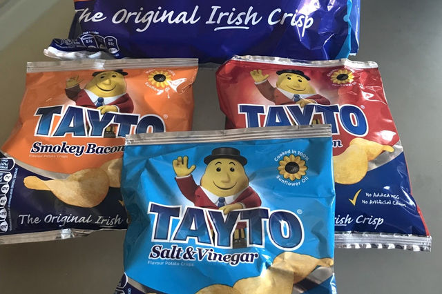 歷史上第一包調味洋芋片：愛爾蘭從饑荒到產業的Tayto