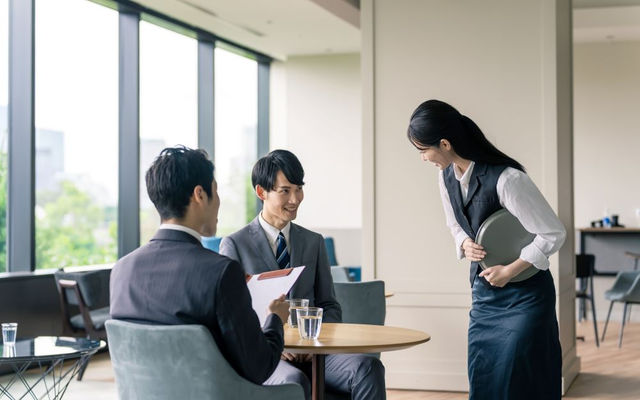 日本餐飲業都是外國員工？把外籍工作者照顧到無微不至的日本移工對策
