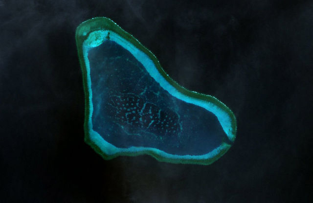 中美南海爭端都要翻頁了，「民主礁」可以不要再叫作「黃岩島」了嗎？