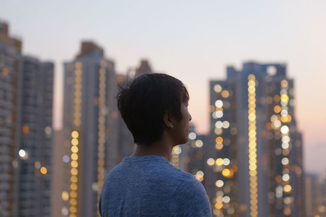 成功適應社會，還是不幸福？打破社會要求的「必須」魔咒