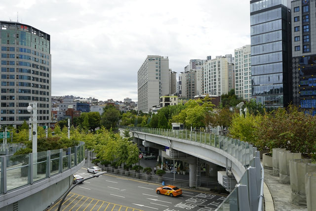 住在捷運旁，是青年遙不可及的夢想……讓年輕人住進市中心，韓國首爾這樣做