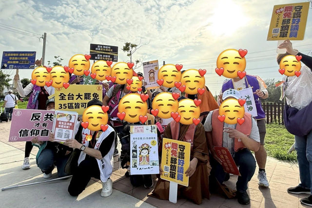 菜鳥志工的罷免日記：我們被嗆聲、被挑釁，但也看到台灣人的溫柔與善良