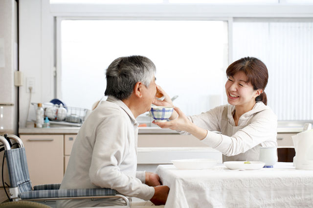 長照也像物流，把餐飲、醫療、照護一併送到家！