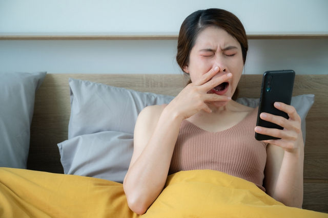 【投書】麻木式享樂：為什麼以為是休息，卻讓自己更疲憊？