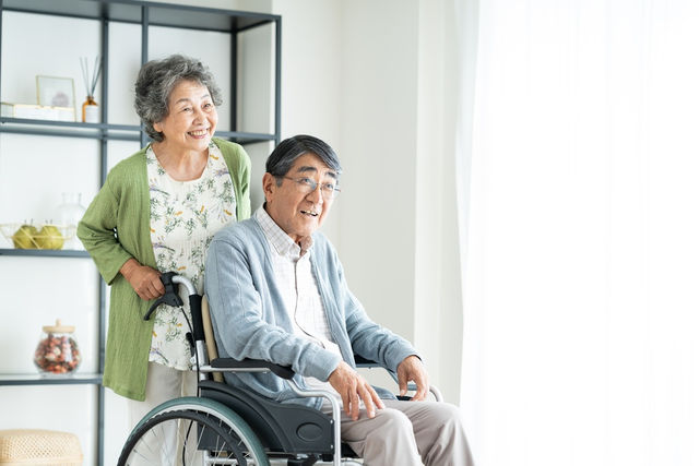 60 歲了還可以做照服員？日本如何將「高齡員工」轉化為長照現場的核心戰力