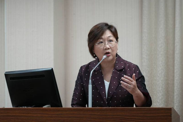 徐佳青的「一時心軟」：當政治資本成為特權