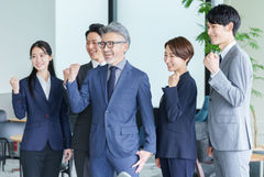 【照顧不離職】大缺工時代，科技大廠挽留中高階人才秘笈：托幼更要托老